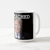 Trump a embrouillé la tasse de café (Devant droit)