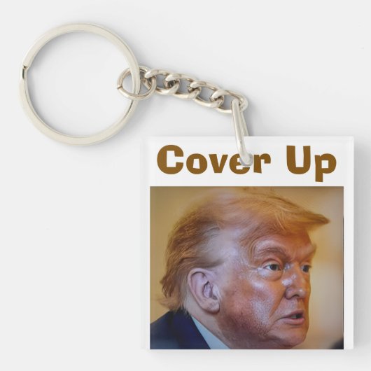Trump/Cover Up Keychain (voorkant)