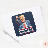 Trump geeft zich nooit over vierkante sticker (Envelop)