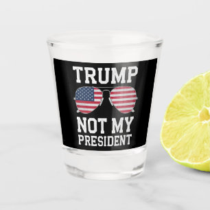 Trump is niet mijn President tegen Trump Shot Glas