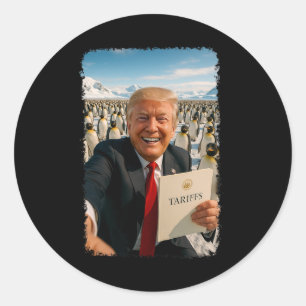 Trump legt tarief op pinguïn Ironic Politics M Ronde Sticker