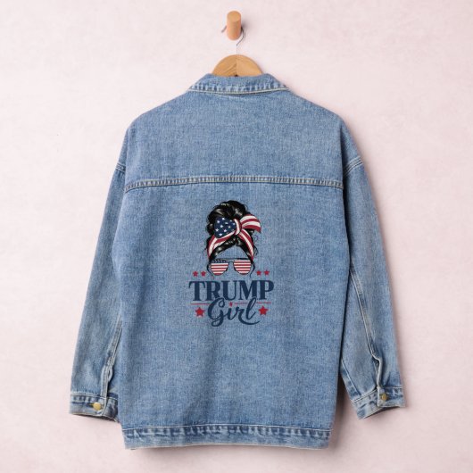 Trump Meisje Messy Bun Trump 2024 Verkiezing Ameri Denim Jacket (Hangar)