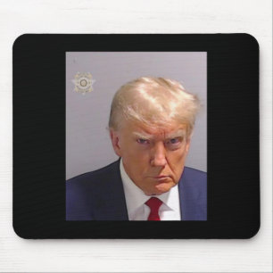 Trump Mugshot T-shirt - iconisch en grappig Muismat