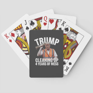 Trump ruimt 4 jaar vuilnisbak op pokerkaarten