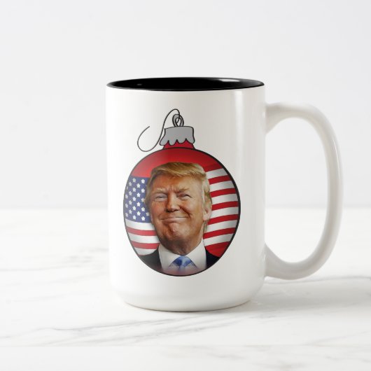 Trump voor Kerstmis Tweekleurige Koffiemok (Rechts)
