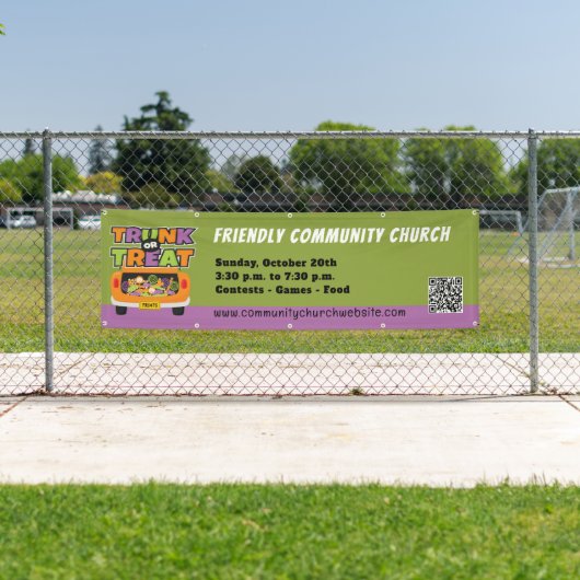 Trunk ou traiter la bannière d'Halloween (En situation)