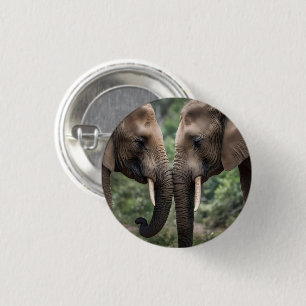 Trunk to Trunk: Een zachte olifant omhelzen Ronde Button 3,2 Cm