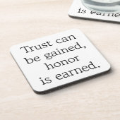 Trust & Honor Hard Plastic Onderzetter (Linkerzijde)