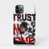 trust No One Case-Mate iPhone Case (Achterkant)