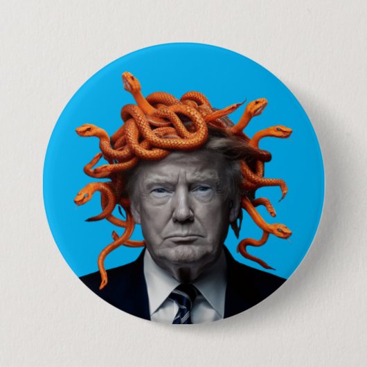 Ttump Medusa Button (Voorkant)