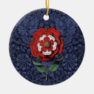 Tudor Roos Rood en Wit Keramisch Ornament