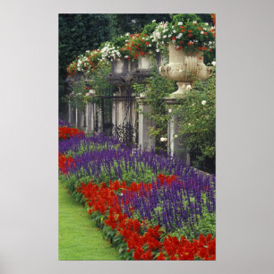 Tuin van het Mirabell-paleis, Salzburg, Oostenrijk Poster