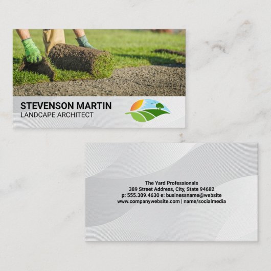 tuinarchitect die het gazon legt visitekaartje (Voorkant / Achterkant)