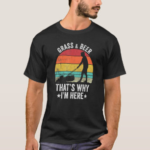 Tuinieren Verzorging van gazons Grasmaien en bier T-shirt