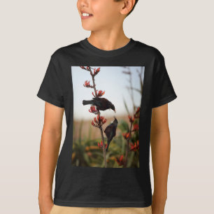 Tuinvogels op de Nieuw-Zeelandse vlasvlas struik T-shirt