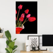 Tulipes rouges sur affiche noire (Bureau à domicile)