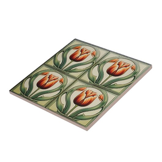 tulipes sur carreaux en céramique de l'Art nouveau (Côté)