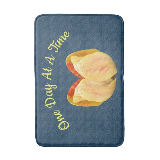 Tulp knippert één dag voor één keer Inspirerend Badmat (Voorkant Verticaal)