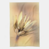 Tulp Poplar Empty Seed Pod Theedoek (Verticaal)