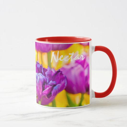Tulpen die diepe roze aftappen mok (Rechts)