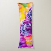 Tulpen die paars uitzenden lichaamskussen (Voorkant Verticaal)