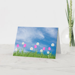 tulpen en madeliefjes in gras denkend aan jou kaart