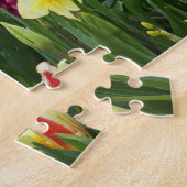 Tulpen in Springtime tuinpad kleurrijk groot Legpuzzel (Zijkant)