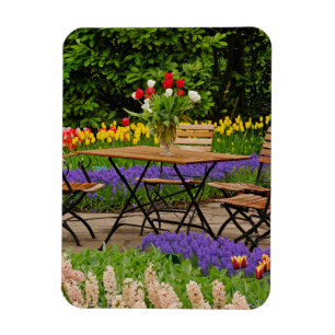 Tulpen van tafel in tuin, Keukenhof, Magneet