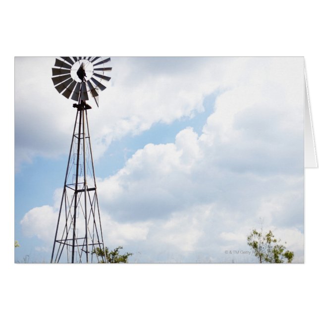 Turbine éolienne en champ (Devant horizontal)