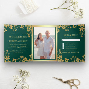 Turf Groen en Gouden Folie Bloemen Bruiloft Drieluik Uitnodiging