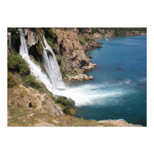 Turks waterval met mediterraan zee foto afdruk