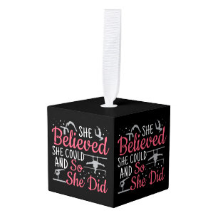 Turnen voor Vrouwen - Ze geloofde dat ze het kon Kubus Ornament