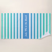 Turquoise blauw wit gestreept gepersonaliseerd strandlaken (Voorkant)