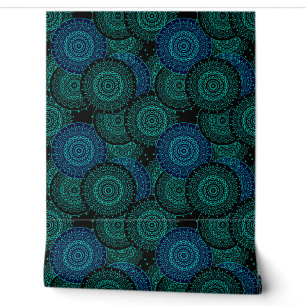 Turquoise blauwe ronde mandala op zwarte achtergro behang