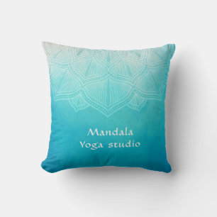 Turquoise mandala monogram gooien kussen