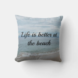 Turquoise oceaan, zandstrand met tekst kussen