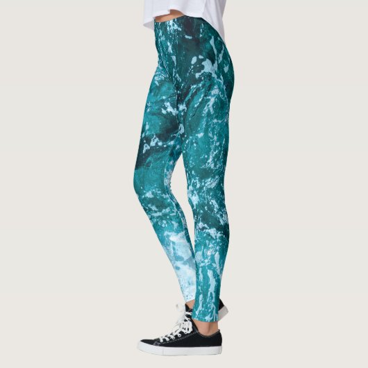 Turquoise Ocean Zee Waves Pattern Leggings (Links)