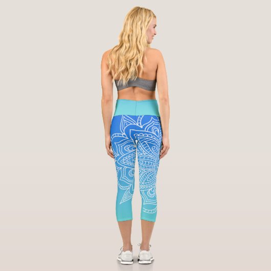 Turquoise Ombre Bleu Mandala Yoga Capri Leggings (Verso)