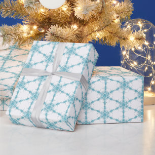 Turquoise snowflakes op wit cadeaupapier