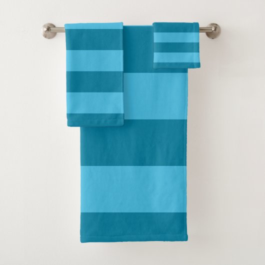 Turquoise Stripes Bad Handdoek (Insitu)