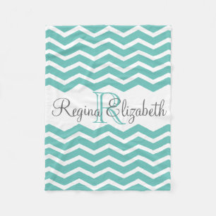 Turquoise White Monogram Name Keepakes Chevron Fleece Deken
