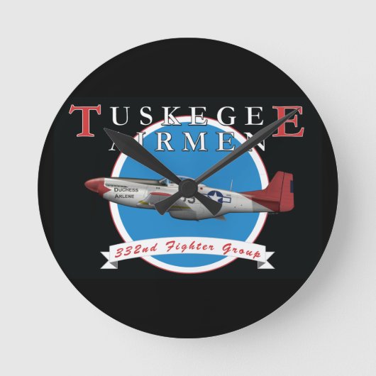Tuskegee Airman P-51D Red Tail Clock Ronde Klok (Voorkant)