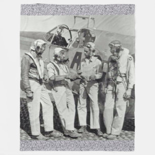 TUSKEGEE AIRMEN (RODE TAILS) FLEECE DEKEN