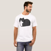 Tuxedo Cat Loaf Sticker T-shirt (Voorkant volledig)