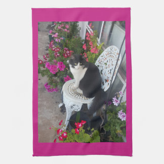 Tuxedo Cat Maroon Dark Pink Cats and Flowers Theedoek