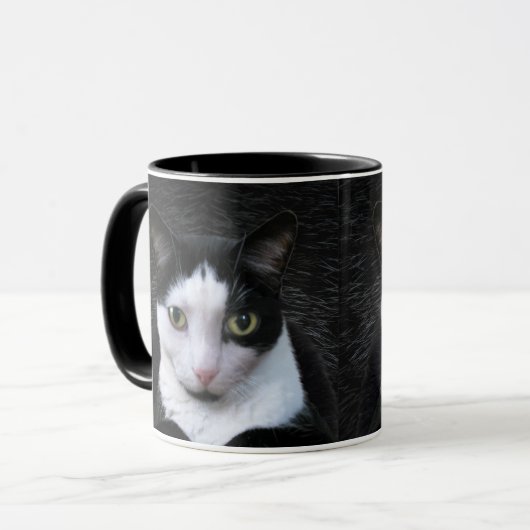 Tuxedo Cat Mok (Voorkant links)