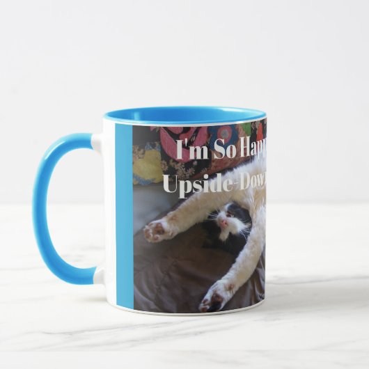Tuxedo Cat Schattige bezig met een Mexican Wave Fu Mok (Links)
