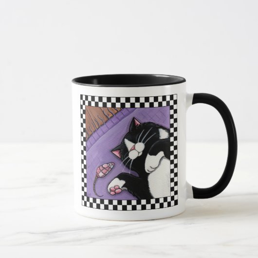 Tuxedo Cat Sleeping nabij Speelgoed muis | Mok voo (Rechts)
