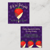 tuxedo-chocolade bedekt met aardbeienvruchtenhande vierkante visitekaartje (Voorkant / Achterkant)