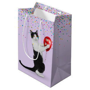 Tuxedo kat met confetti en verjaardagsballon medium cadeauzakje